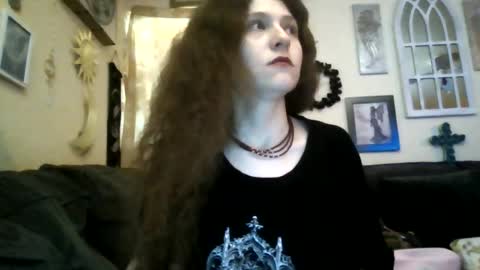 Snapshot of queencrimsonlvx chatting on July 2026 10:54:01 AM queencrimsonlvx online show from July 2026 10:54:01 AM