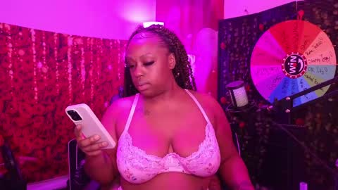 Snapshot of queencroze chatting on May 2026 06:26:02 PM Queen Cherise Roze online show from May 2026 06:26:02 PM