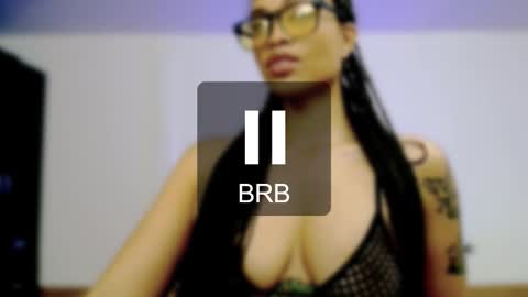 Snapshot of queendom_ing chatting on October 2025 01:03:02 AM Sweet Goddess online show from October 2025 01:03:02 AM
