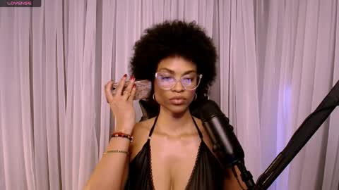 Snapshot of queendom_ing chatting on April 2026 11:24:02 PM Sweet Goddess online show from April 2026 11:24:02 PM