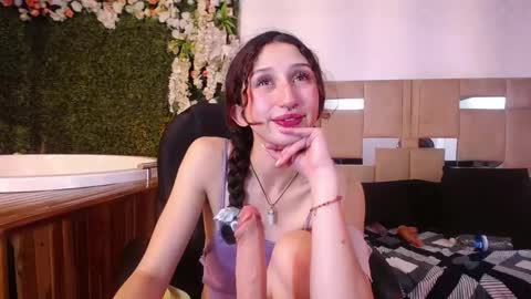 QUEENJEENN online show from December 2024 08:53:02 PM