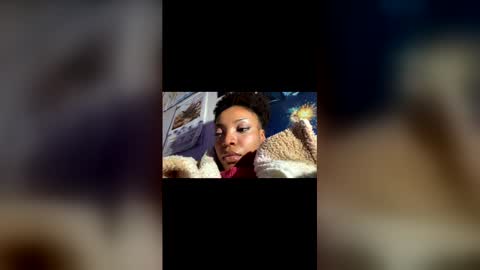 Queenkimi777 online show from December 2025 01:10:02 AM