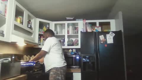 Snapshot of queenking55 chatting on February 2025 05:19:02 AM Queen N King Fun Night online show from February 2025 05:19:02 AM