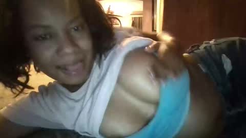 Snapshot of queenkourt chatting on March 2026 01:44:02 AM Kourtney online show from March 2026 01:44:02 AM