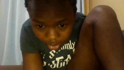 queenleona61 online show from June 2026 07:39:01 AM