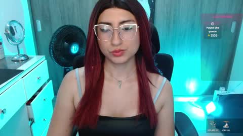 Snapshot of queenlilith_paradise chatting on April 2026 10:59:02 PM Queenlilith online show from April 2026 10:59:02 PM