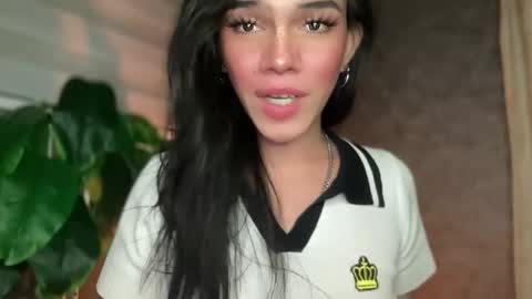 QUEEN online show from September 2025 03:05:01 AM