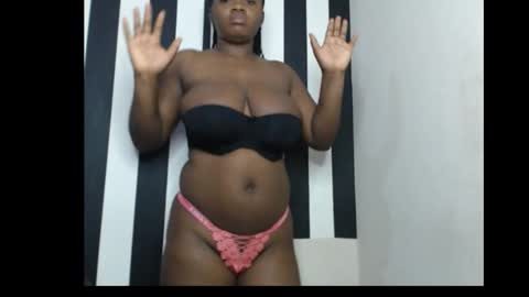 Snapshot of queenofalltest chatting on November 2025 08:46:02 AM Zoey online show from November 2025 08:46:02 AM