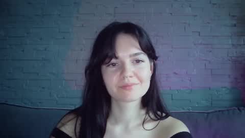 QueenOfModels online show from November 2025 11:20:01 AM