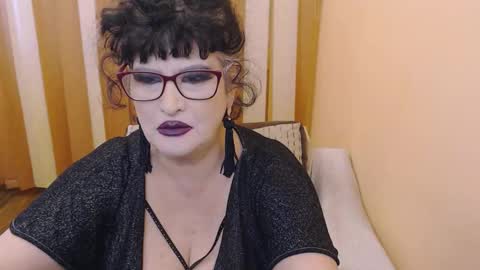 Snapshot of queenofsin chatting on March 2025 02:21:01 PM queenofsin online show from March 2025 02:21:01 PM