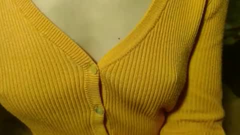 queenoftenderness online show from April 2026 10:05:01 PM