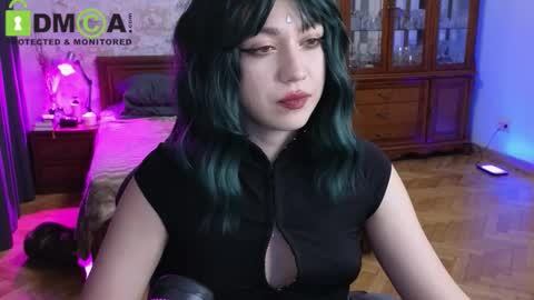     follow my new insta  online show from January 2026 10:12:02 PM