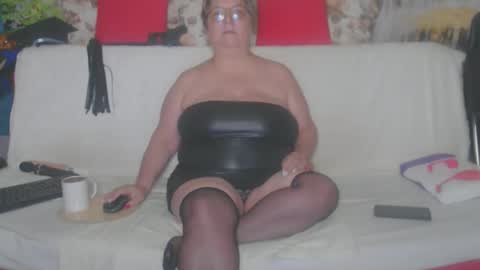 QueenPammy online show from September 2025 04:50:01 AM