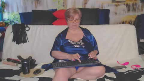 QueenPammy online show from April 2026 05:15:01 AM