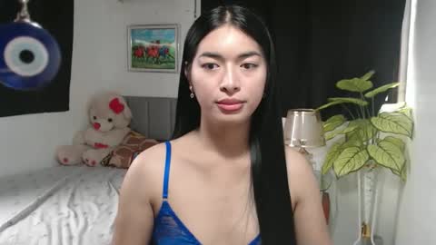 QueenPinay69 online show from October 2025 05:13:01 AM