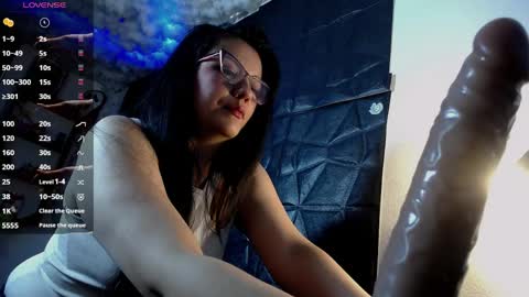 queenrose94 online show from June 2026 02:44:02 PM