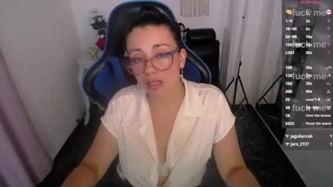 queenrose94 online show from June 2026 02:53:01 AM
