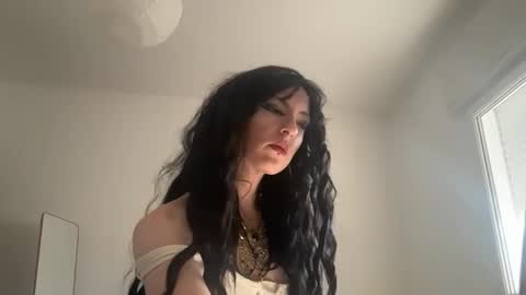 Snapshot of queenselket chatting on May 2026 04:15:01 PM queenselket online show from May 2026 04:15:01 PM