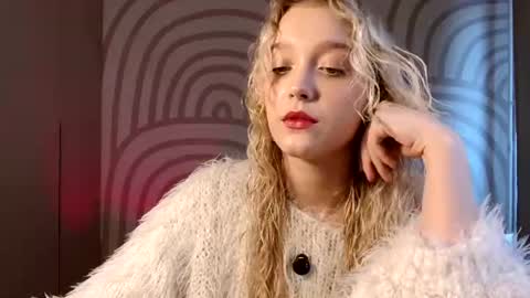 Snapshot of queenserenaaa chatting on June 2026 02:30:01 PM Serena XoXo online show from June 2026 02:30:01 PM