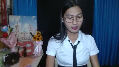 Snapshot of queensteffi chatting on January 2025 12:05:02 PM queensteffi online show from January 2025 12:05:02 PM