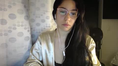 Paola online show from May 2026 03:23:02 AM