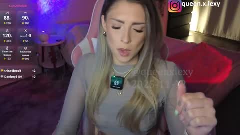 Snapshot of queenx_lexy chatting on November 2025 06:41:02 PM queenx_lexy online show from November 2025 06:41:02 PM