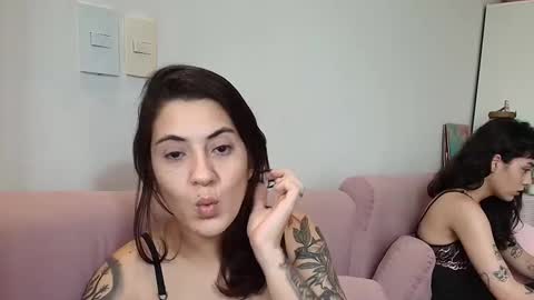 queenyvie online show from February 2026 06:23:02 PM