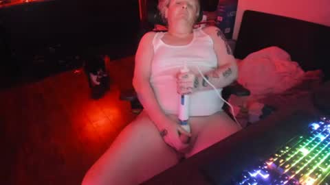 Liz Lezzistrata online show from June 2026 02:29:01 AM