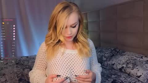 Teri  My favorite vibes 77 101 222 666 online show from February 2025 05:22:02 PM