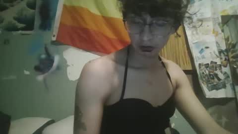 Mia online show from March 2026 12:55:01 PM