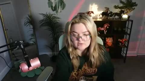 Snapshot of quervoqueen1 chatting on November 2025 02:55:02 AM Bri online show from November 2025 02:55:02 AM