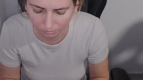 Snapshot of quickgirl_38 chatting on February 2026 05:58:01 PM quickgirl_38 online show from February 2026 05:58:01 PM