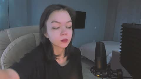 Snapshot of quietluxury chatting on March 2026 11:48:01 AM quietluxury online show from March 2026 11:48:01 AM