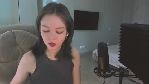 Snapshot of quietluxury chatting on March 2026 12:41:01 PM quietluxury online show from March 2026 12:41:01 PM