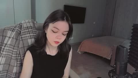 quietluxury online show from May 2026 12:13:01 PM