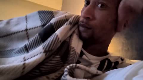 Snapshot of quindre chatting on November 2025 01:22:01 PM quindre online show from November 2025 01:22:01 PM