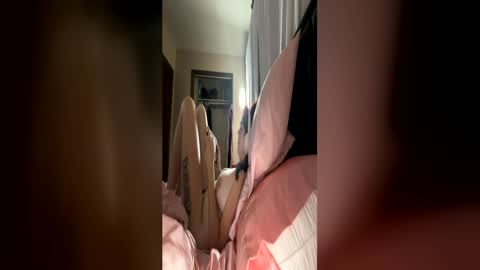 Snapshot of quinnryder chatting on May 2026 02:17:01 AM quinnryder online show from May 2026 02:17:01 AM