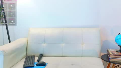 Luna online show from February 2026 06:33:01 PM