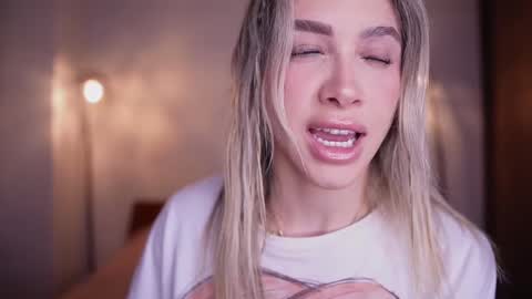 RACHEL BLAKE online show from March 2025 12:04:01 AM