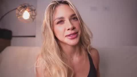 RACHEL BLAKE online show from October 2025 06:43:02 AM