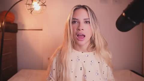 RACHEL BLAKE online show from October 2025 10:41:02 AM