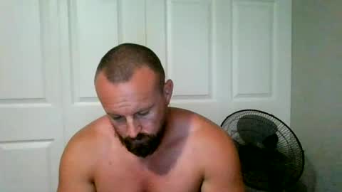 r_shackleford15 online show from July 2026 05:09:02 PM