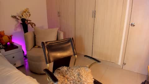 natalia  -  online show from October 2025 03:16:01 AM