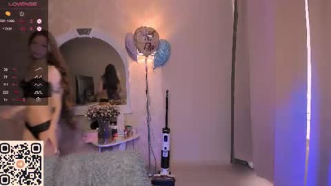Snapshot of rachel___mur chatting on June 2026 02:05:02 PM rachel___mur online show from June 2026 02:05:02 PM
