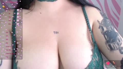 Snapshot of rachel_deal chatting on December 2024 11:07:02 PM Rachel online show from December 2024 11:07:02 PM