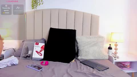 Rachel Donnelly online show from October 2025 05:39:01 AM