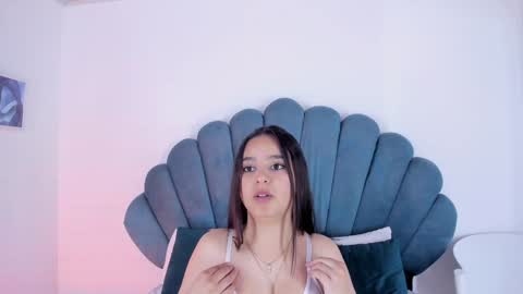 Snapshot of rachel_ribeiro chatting on February 2025 06:26:01 PM Rachel Ribeiro online show from February 2025 06:26:01 PM