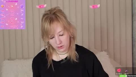 Snapshot of rachelcart chatting on November 2025 03:17:01 AM RachelCart online show from November 2025 03:17:01 AM