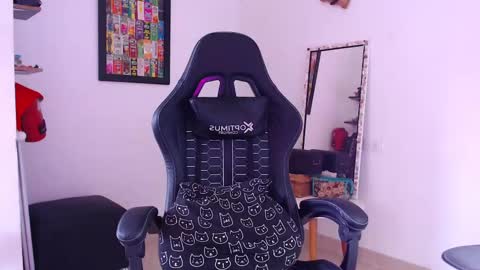 Snapshot of rachell_420 chatting on November 2025 03:33:02 PM rachell_420 online show from November 2025 03:33:02 PM