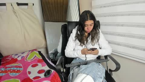 Snapshot of rachell_criss chatting on February 2025 06:43:02 AM Rachell online show from February 2025 06:43:02 AM
